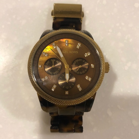 Michael Kors Jetset Tortoise Shell Watch - Picture 3 of 3